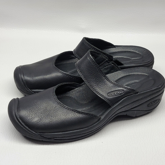 Keen Saratoga Women's sz 7 Mule Black Leather Mary Jane Slide Sandals shoes may  - Picture 3 of 7